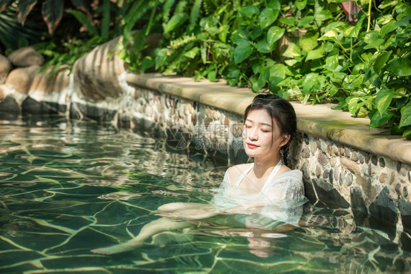 武汉蒸桑拿，养生美食两相宜